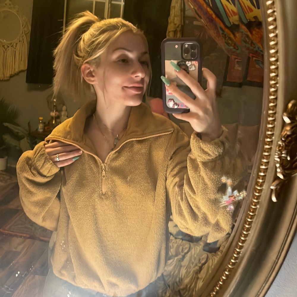 🧸 comfy zip up